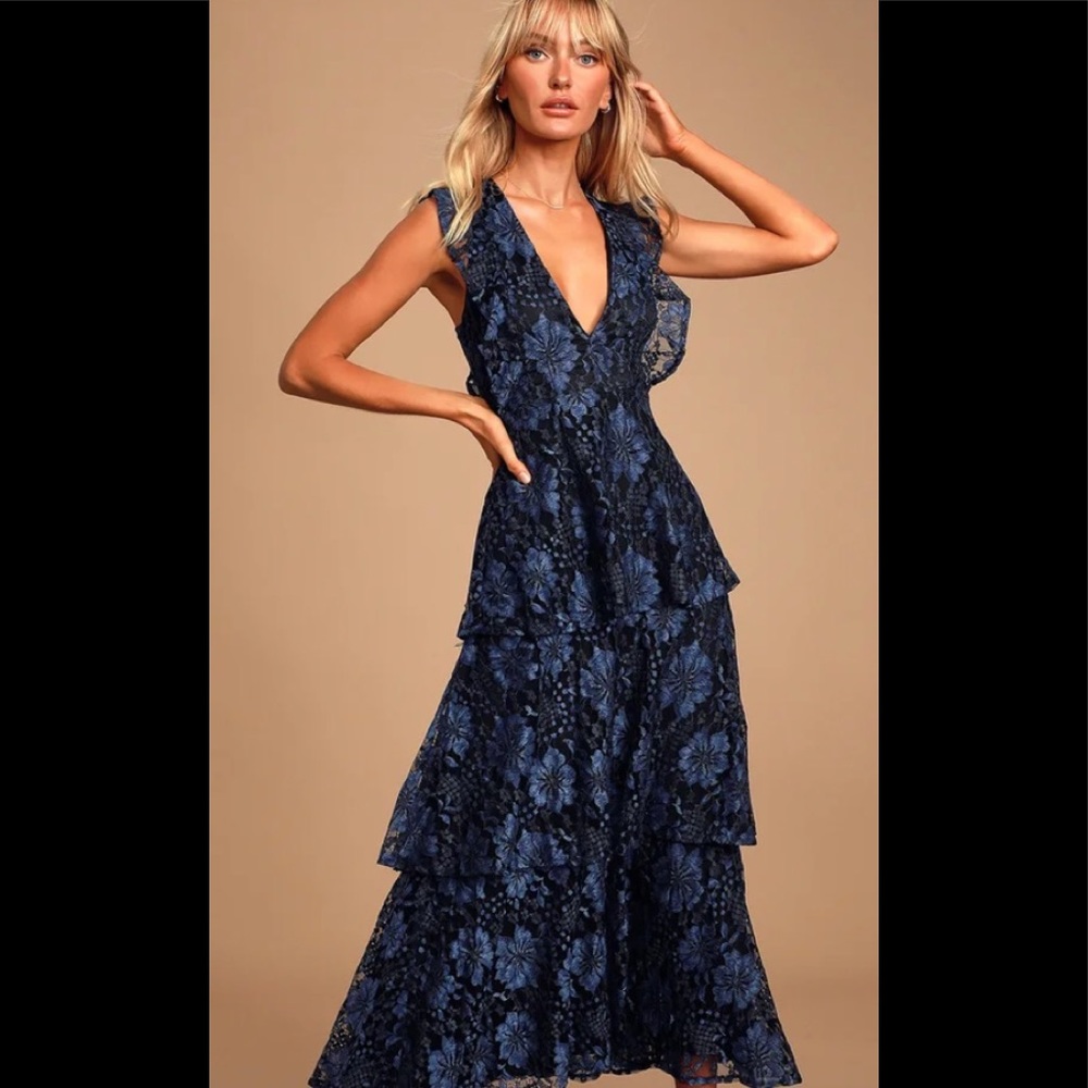 Lulu Molinetto Lace Ruffled Tiered Sleeveless Maxi - Blue/Black